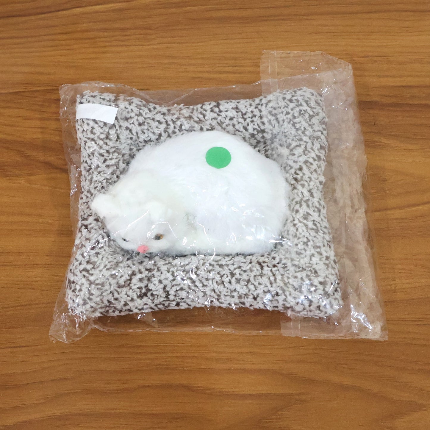 Dashboard soft cat toy