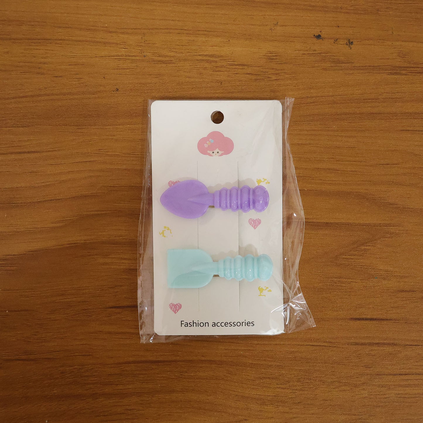 Cute Mini Spade & Leaf Shape Hair Clip Set (2 Pc)