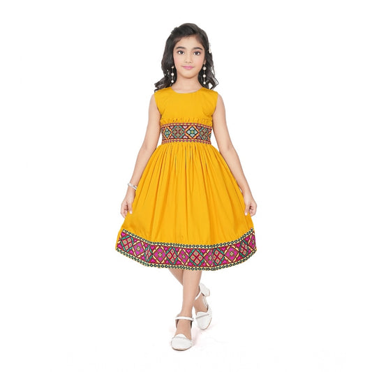 Generic Girl's Shiffon Printed Sleeve Less Round Neck Dress (Mustard Yellow)